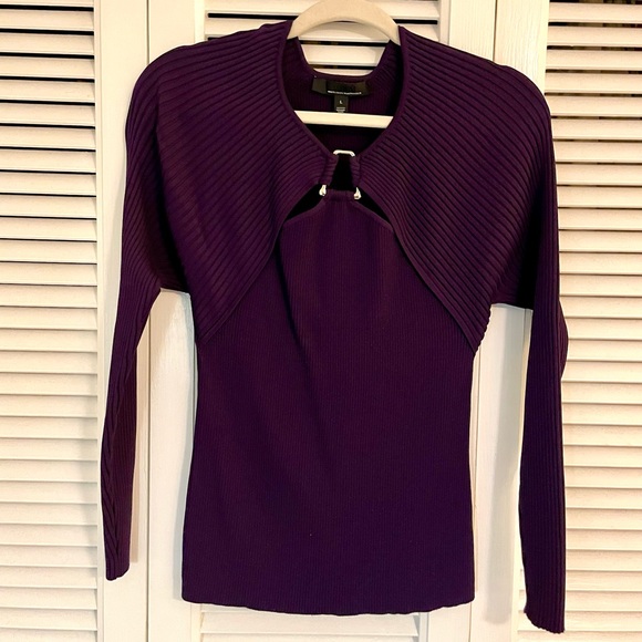 WHBM Long Sleeve Cutout Hardware Pull Over - Picture 5 of 6